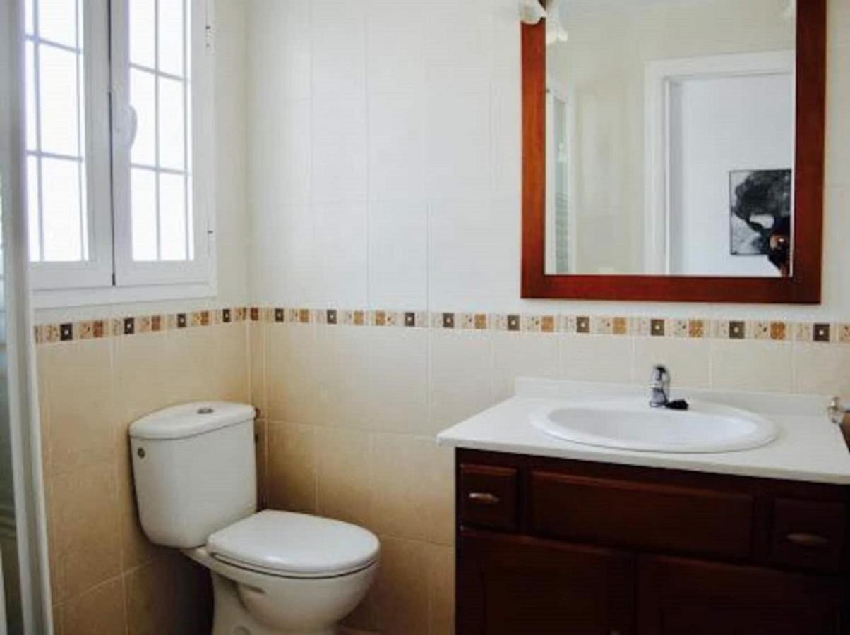 Fantastic 1 Bedroom Apartment In The Centre Of Nerja Ngoại thất bức ảnh